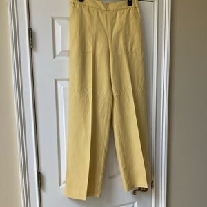 Banana Republic New with tags Yellow Trousers. Butter Soft Fabric